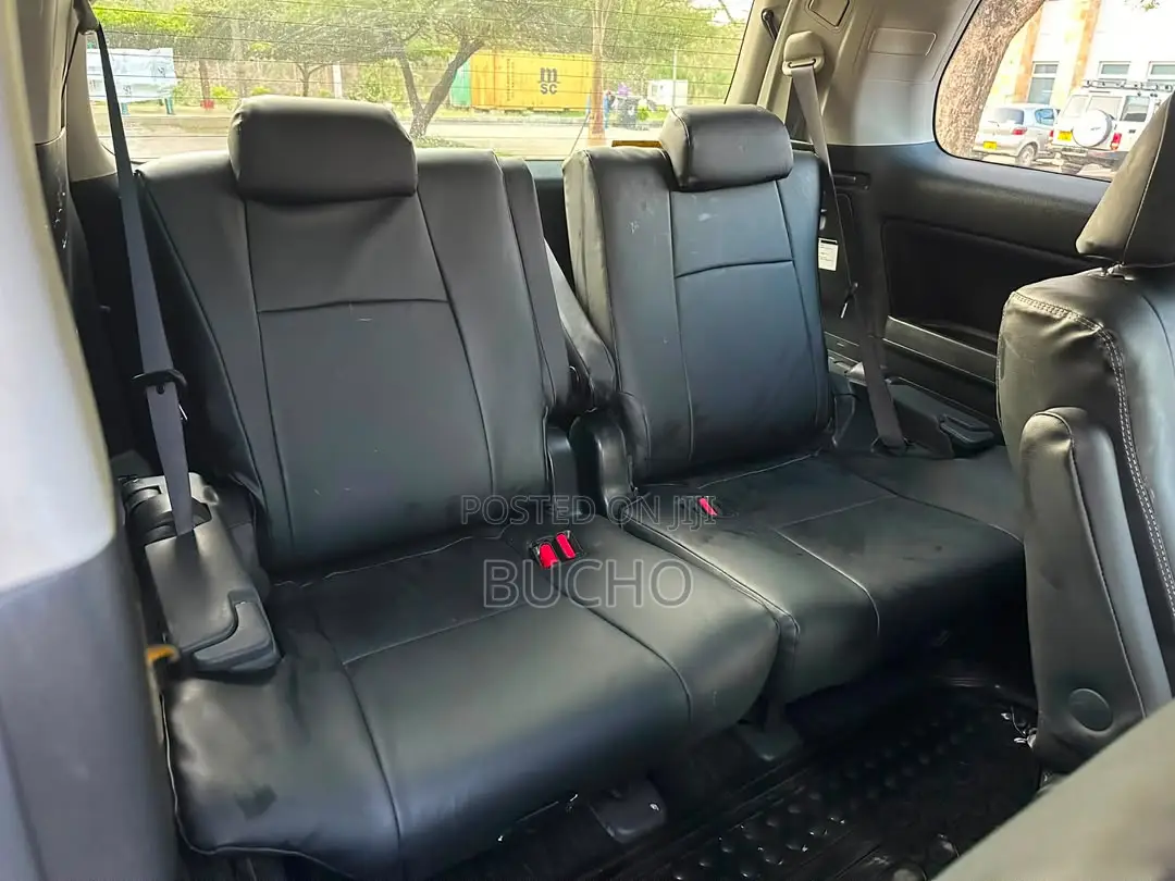 Toyota Vellfire 2010 Black