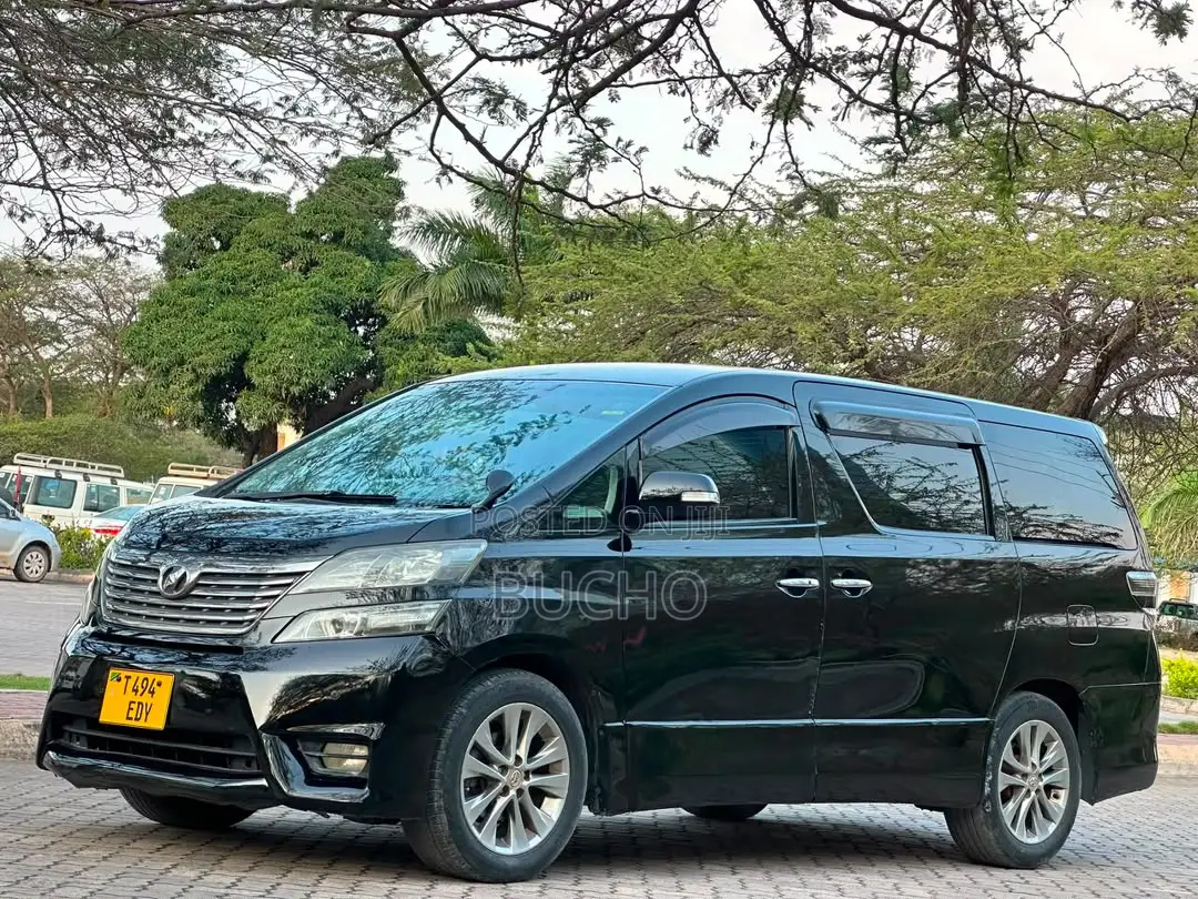 Toyota Vellfire 2010 Black