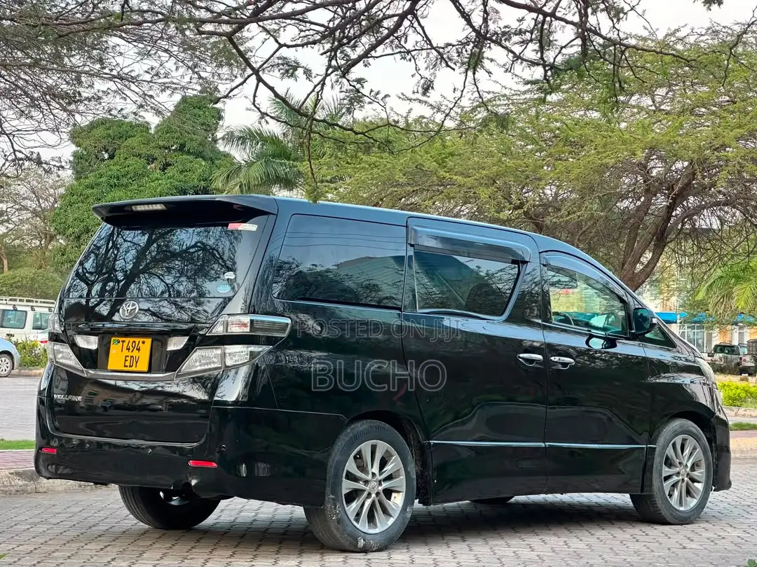 Toyota Vellfire 2010 Black