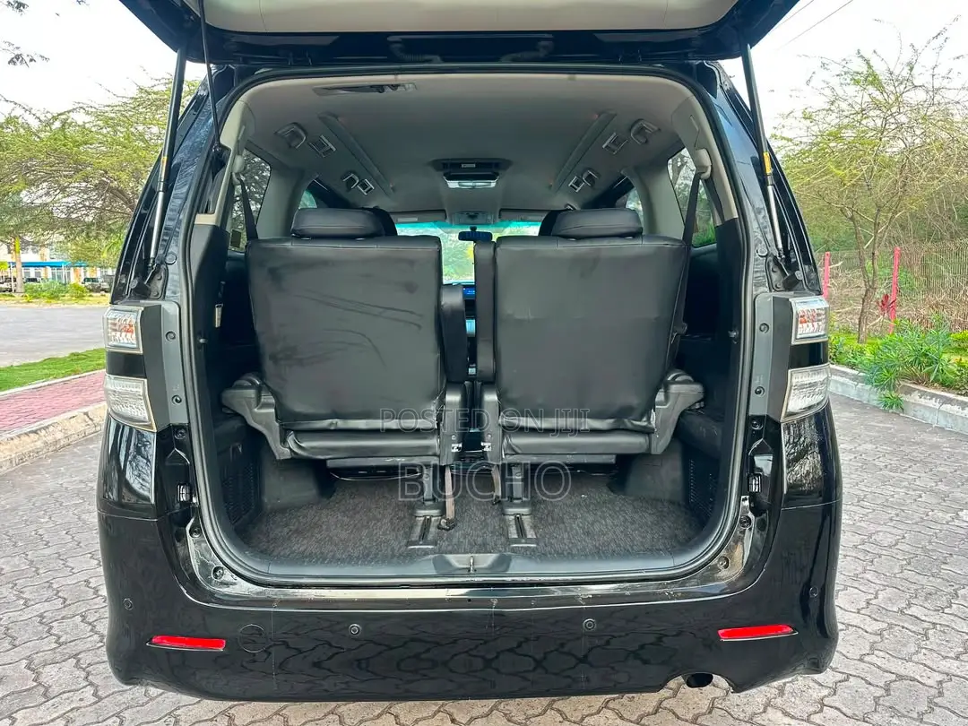Toyota Vellfire 2010 Black