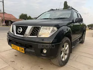 Nissan Navara 2008 Black