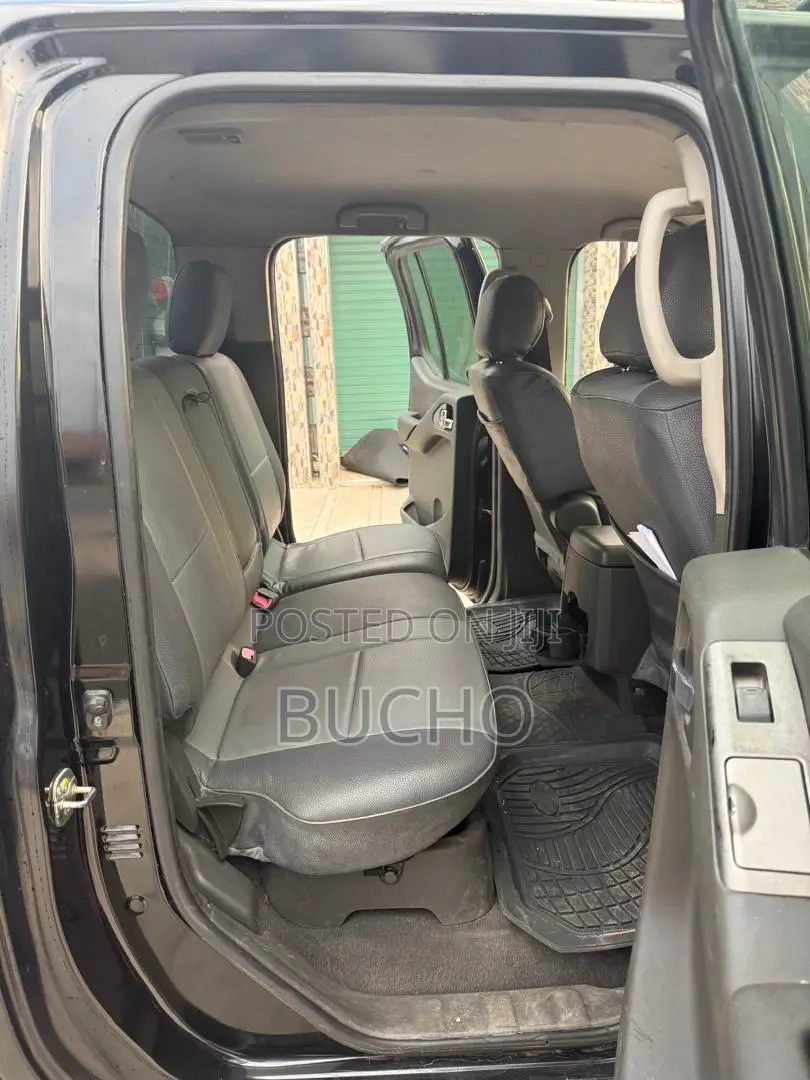 Nissan Navara 2008 Black