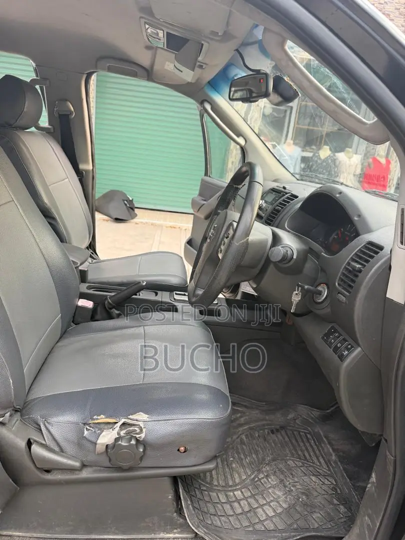 Nissan Navara 2008 Black