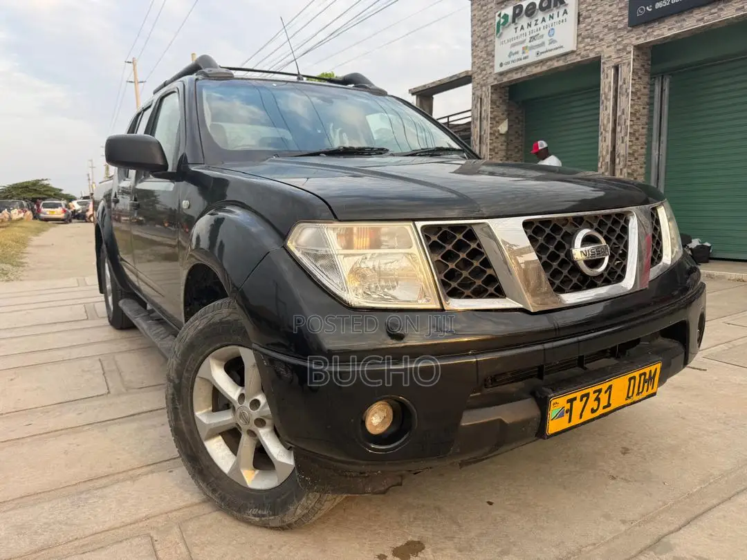 Nissan Navara 2008 Black