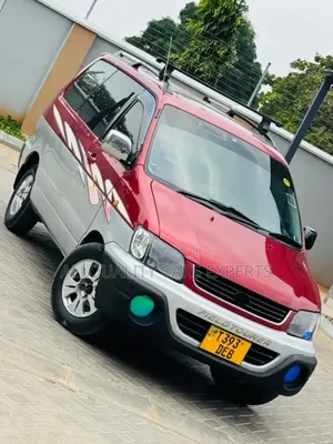 Toyota Noah 2001