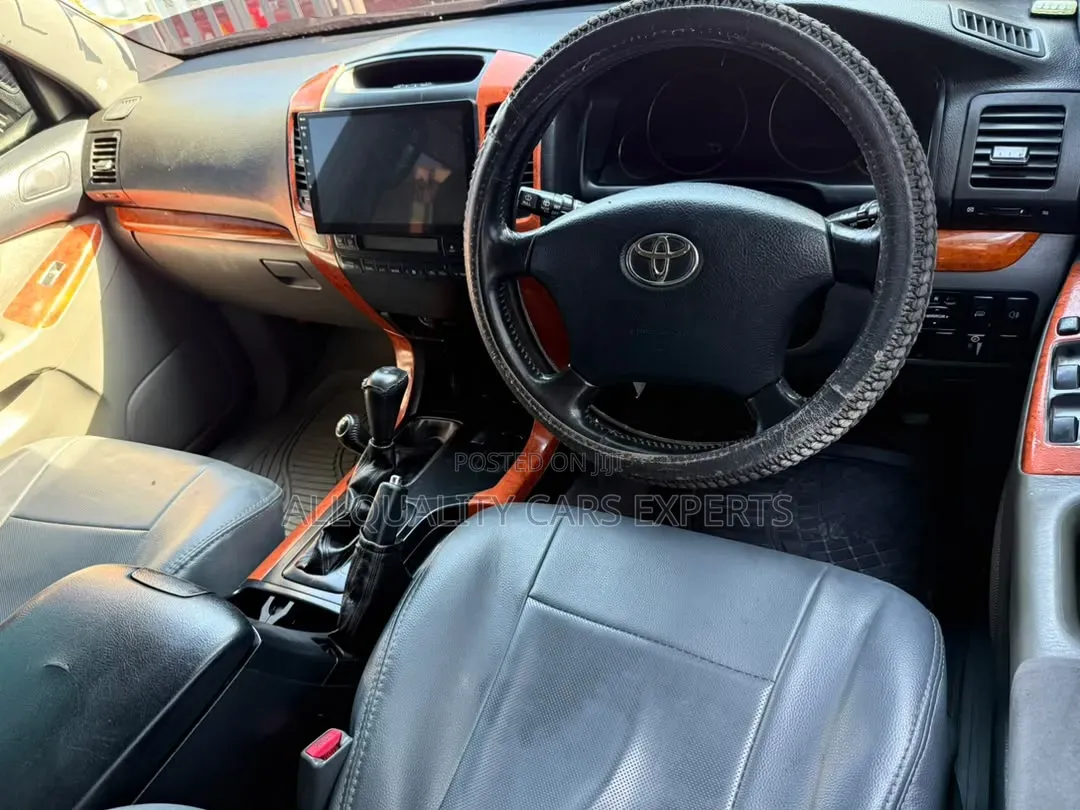 Toyota Land Cruiser Prado 2010
