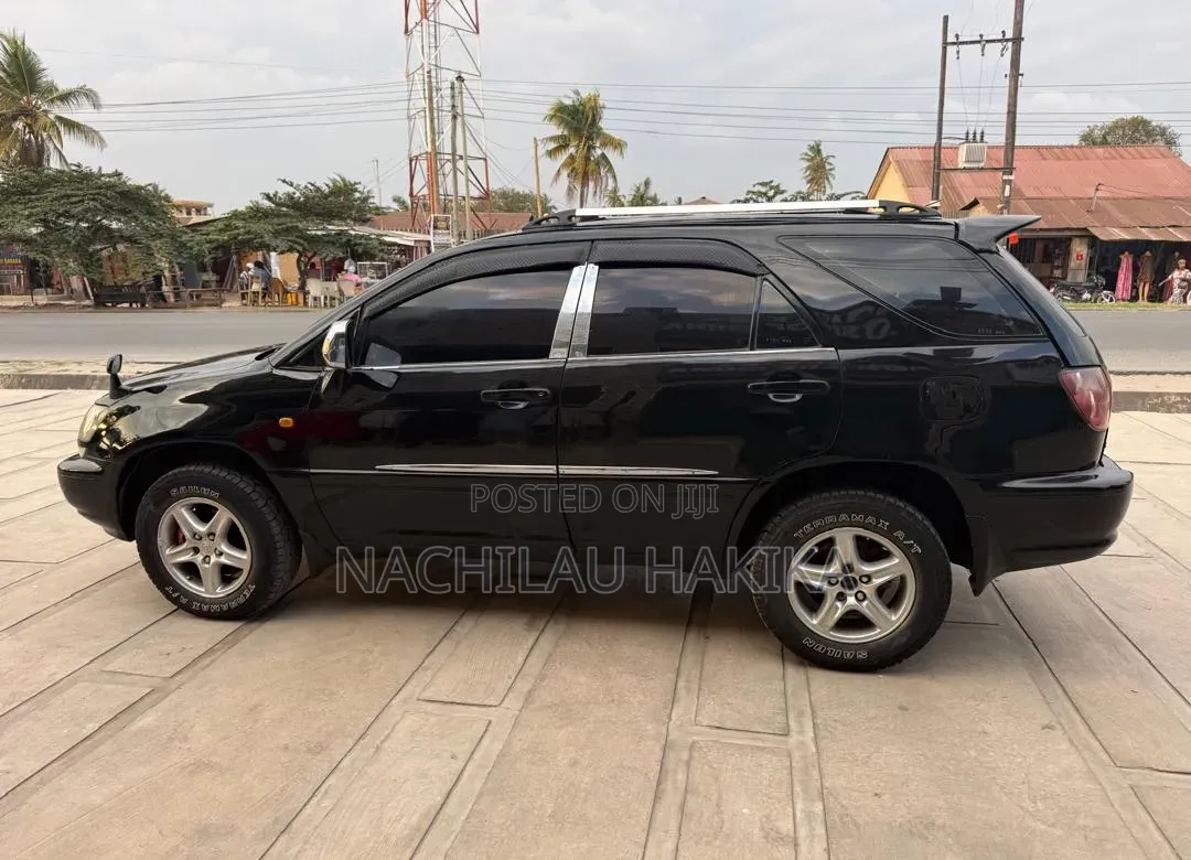Toyota Harrier 2002 Black