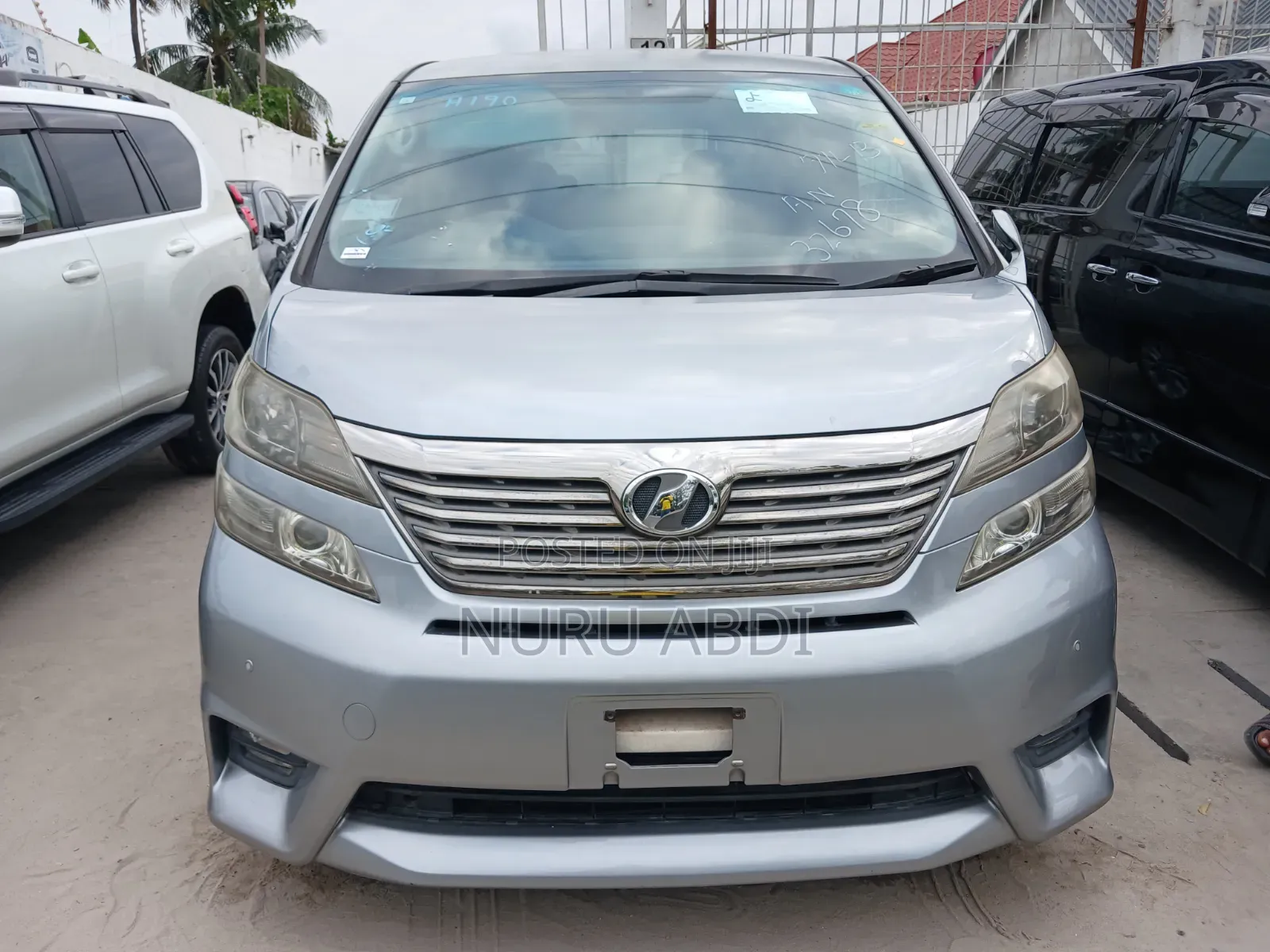 Toyota Alphard 2009 Gray