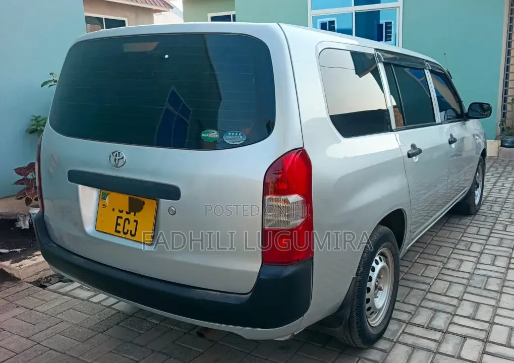 Toyota Probox 2015 Silver