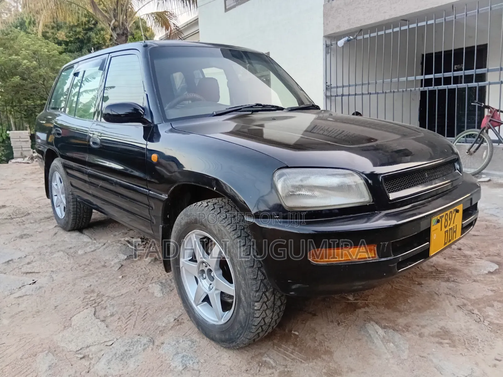 Toyota RAV4 1999 Black