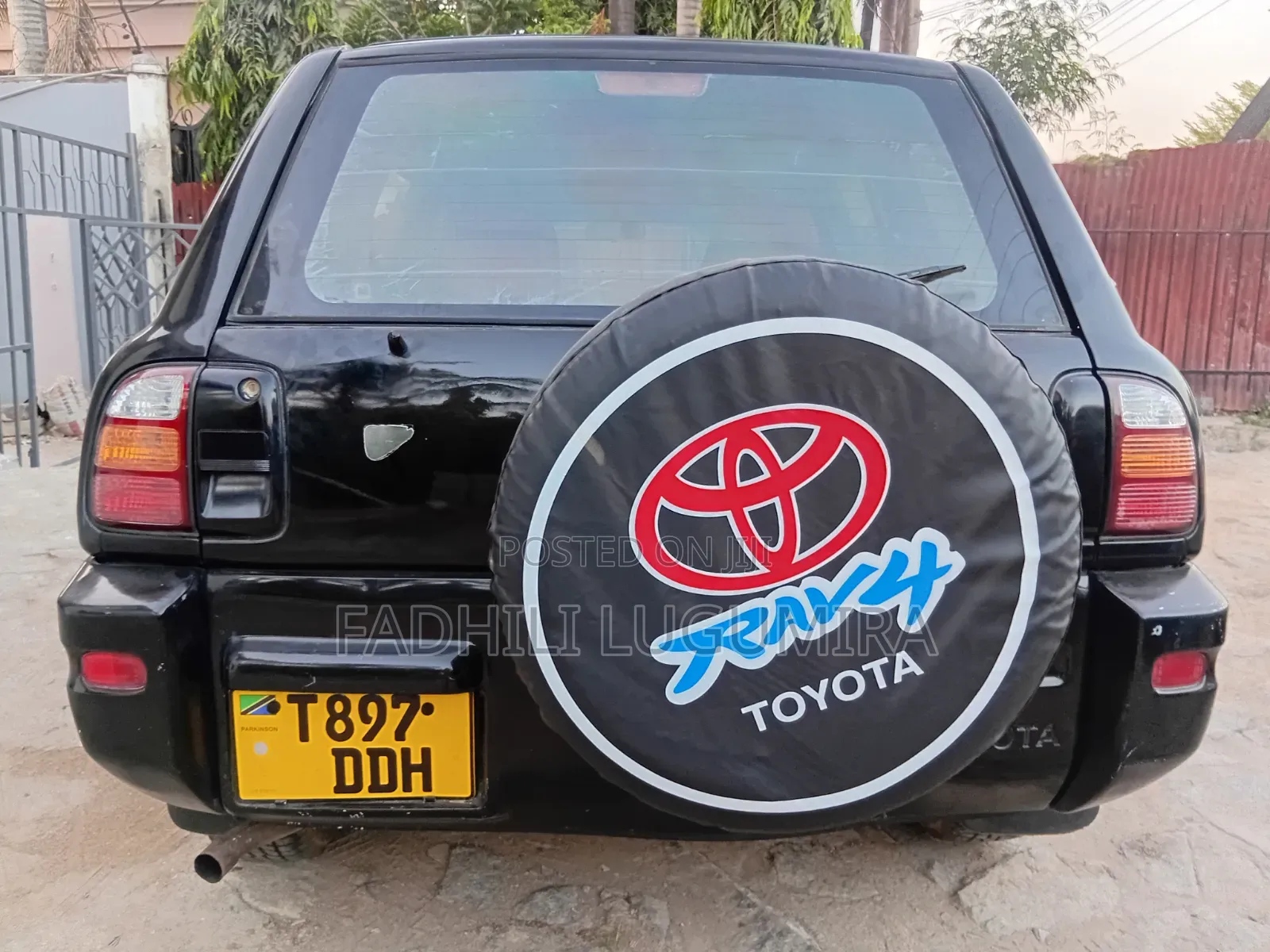 Toyota RAV4 1999 Black