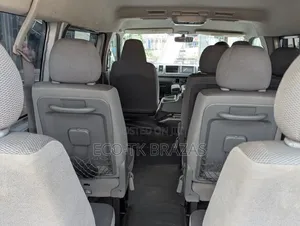 Toyota Quantum 2016 Silver