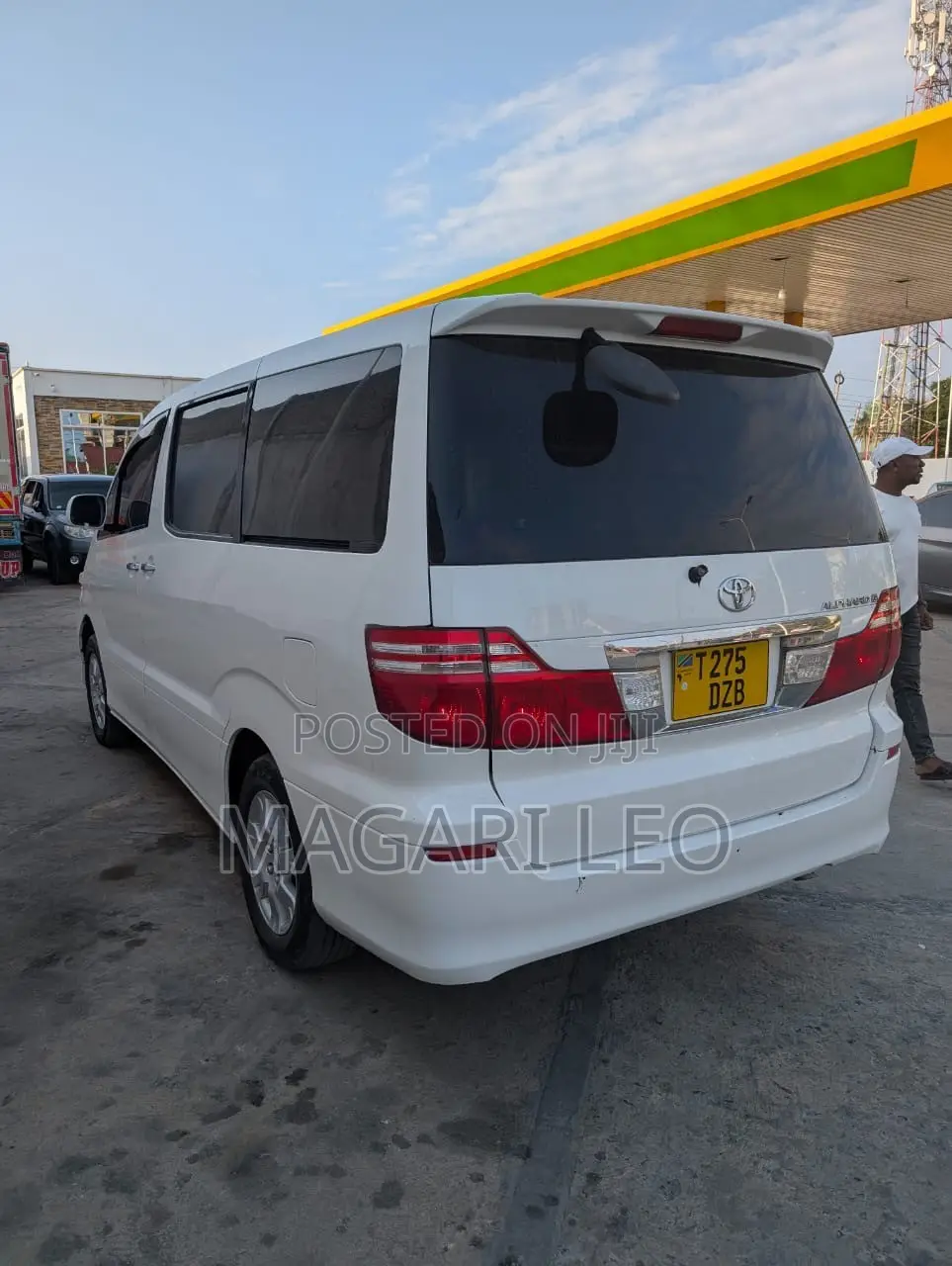Toyota Alphard 2.4 Petrol FWD 2006 Pearl