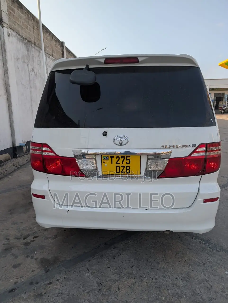 Toyota Alphard 2.4 Petrol FWD 2006 Pearl