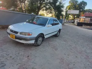 Toyota Sprinter 2000 White