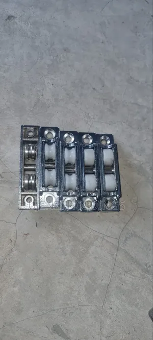 Locks and Hinges for Aluminum Upvc Windows Doors in Tanzania