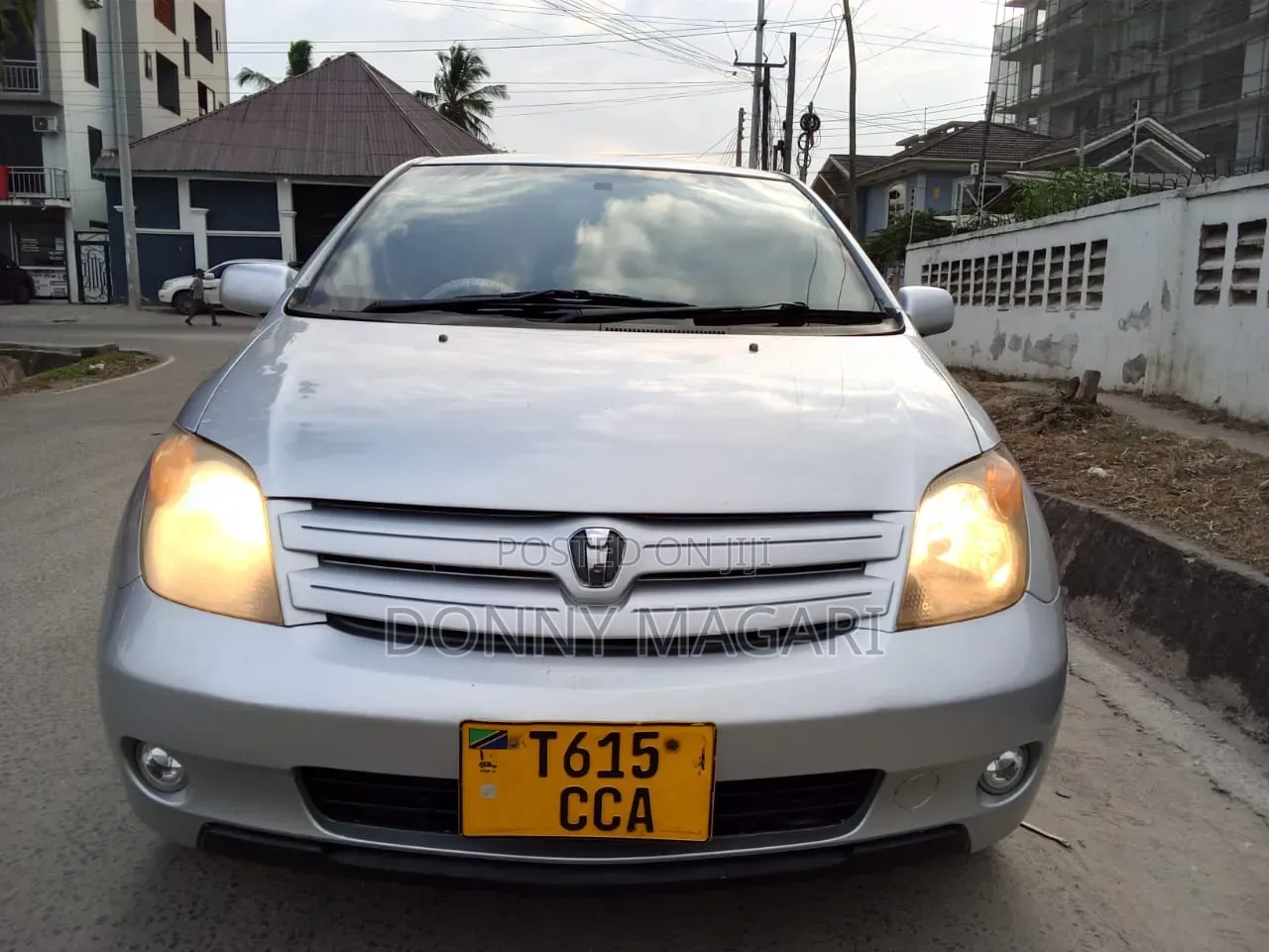 Toyota IST 2004 Silver