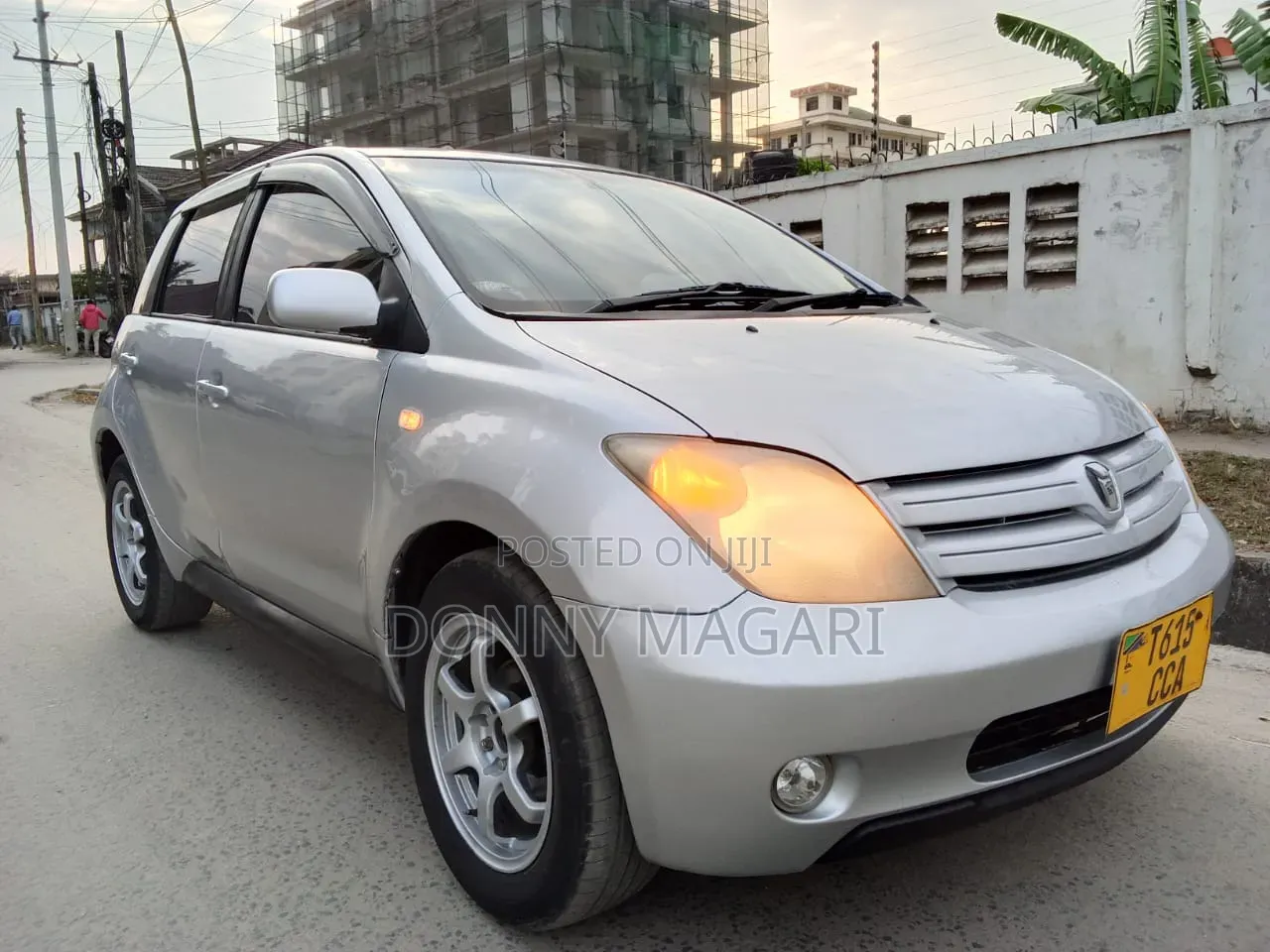 Toyota IST 2004 Silver