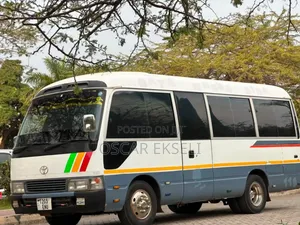 Toyota Coaster 1998 White