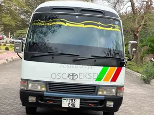 Toyota Coaster 1998 White