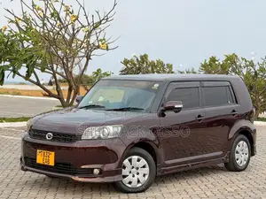 Toyota Corolla Rumion 2010 Maroon