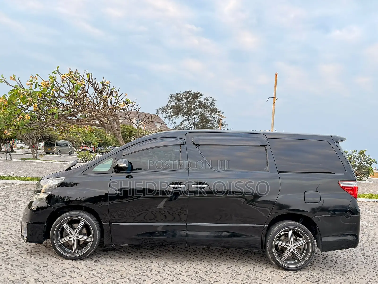 Toyota Vellfire 2009 Black