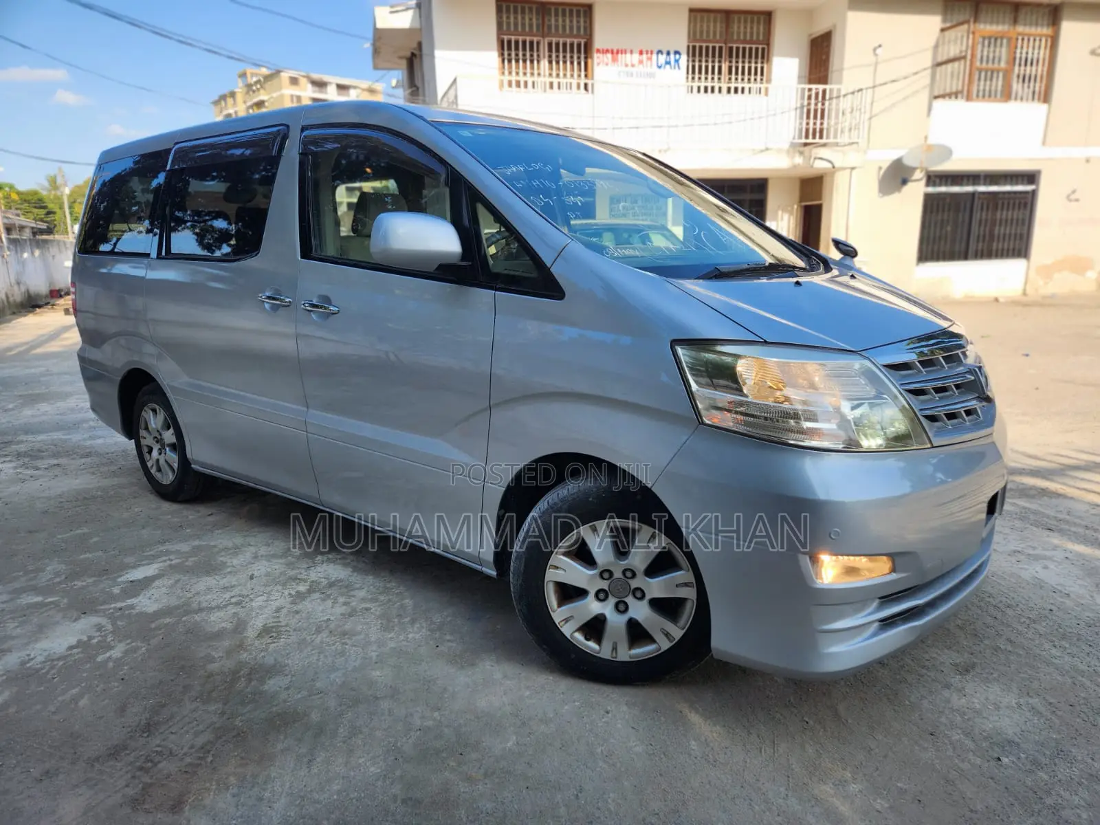 Toyota Alphard 2.4 Petrol AWD 2006 Silver