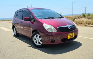 Toyota Corolla Spacio 2005 Maroon