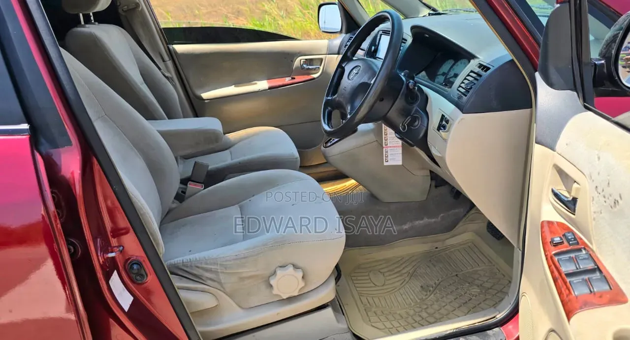 Toyota Corolla Spacio 2005 Maroon