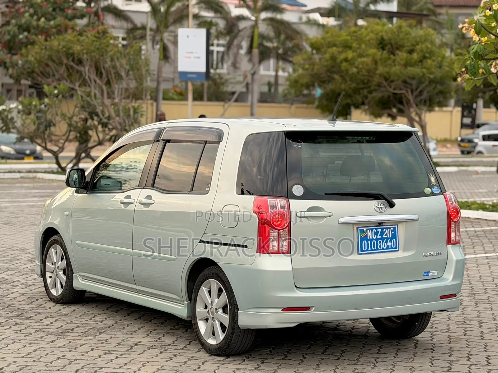 Toyota Raum 2006 Blue