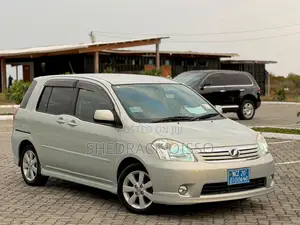 Toyota Raum 2006 Blue
