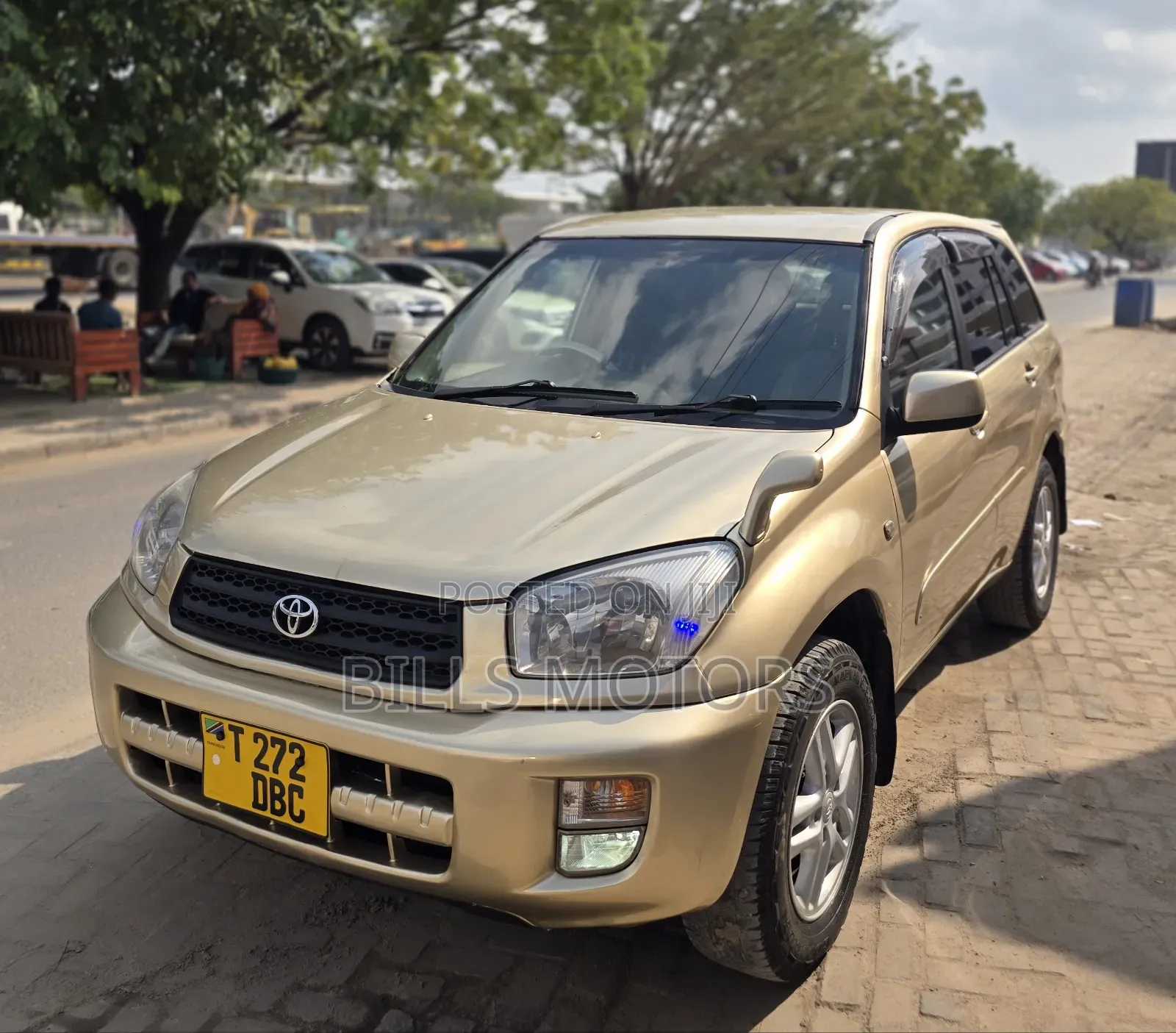 Toyota RAV4 2001 Gold