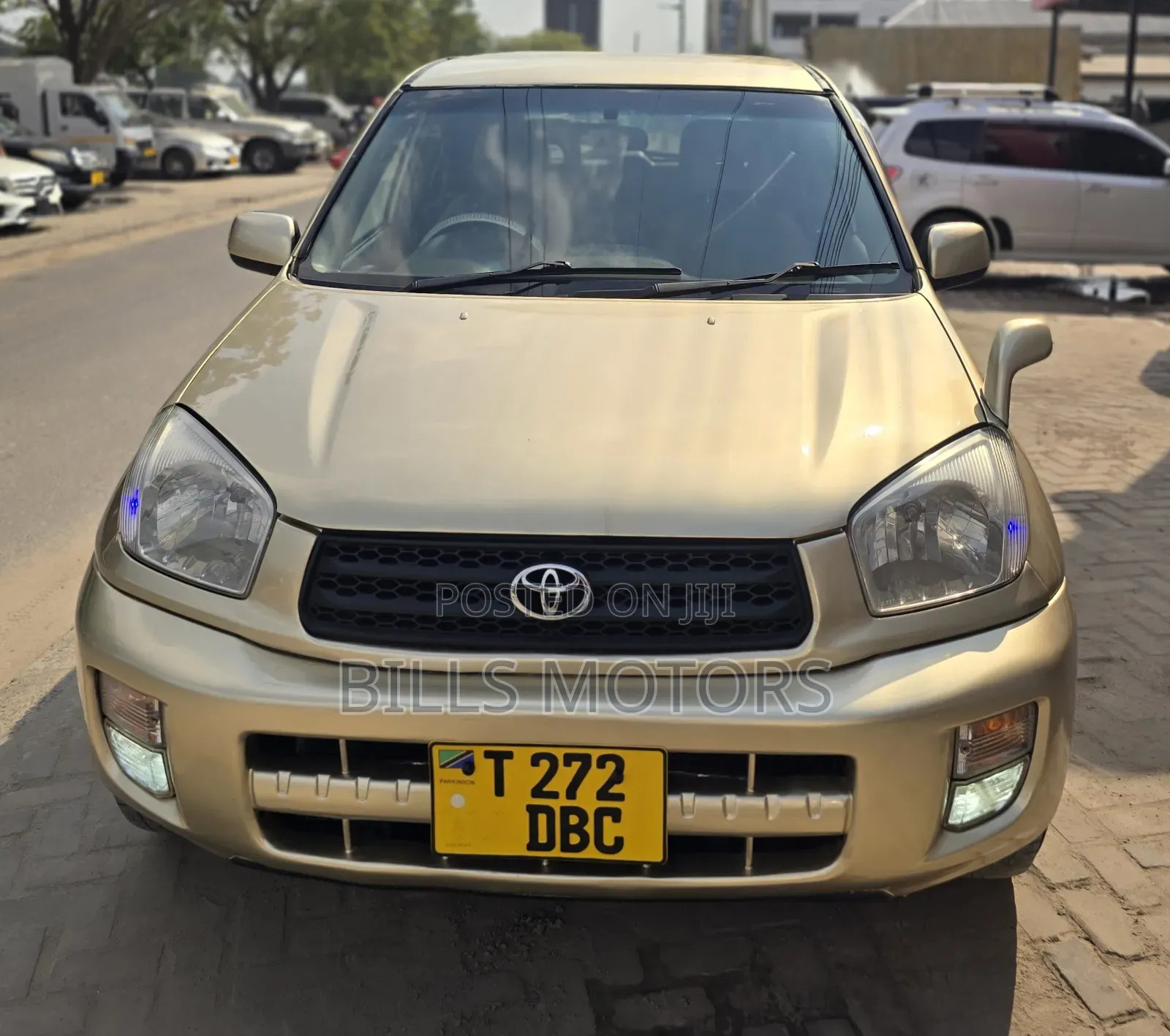 Toyota RAV4 2001 Gold