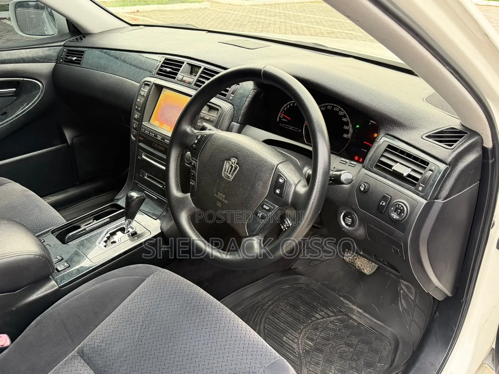 Toyota Crown 2006 White
