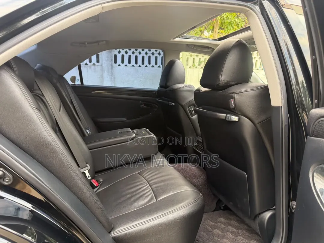 Toyota Crown 2007 Black
