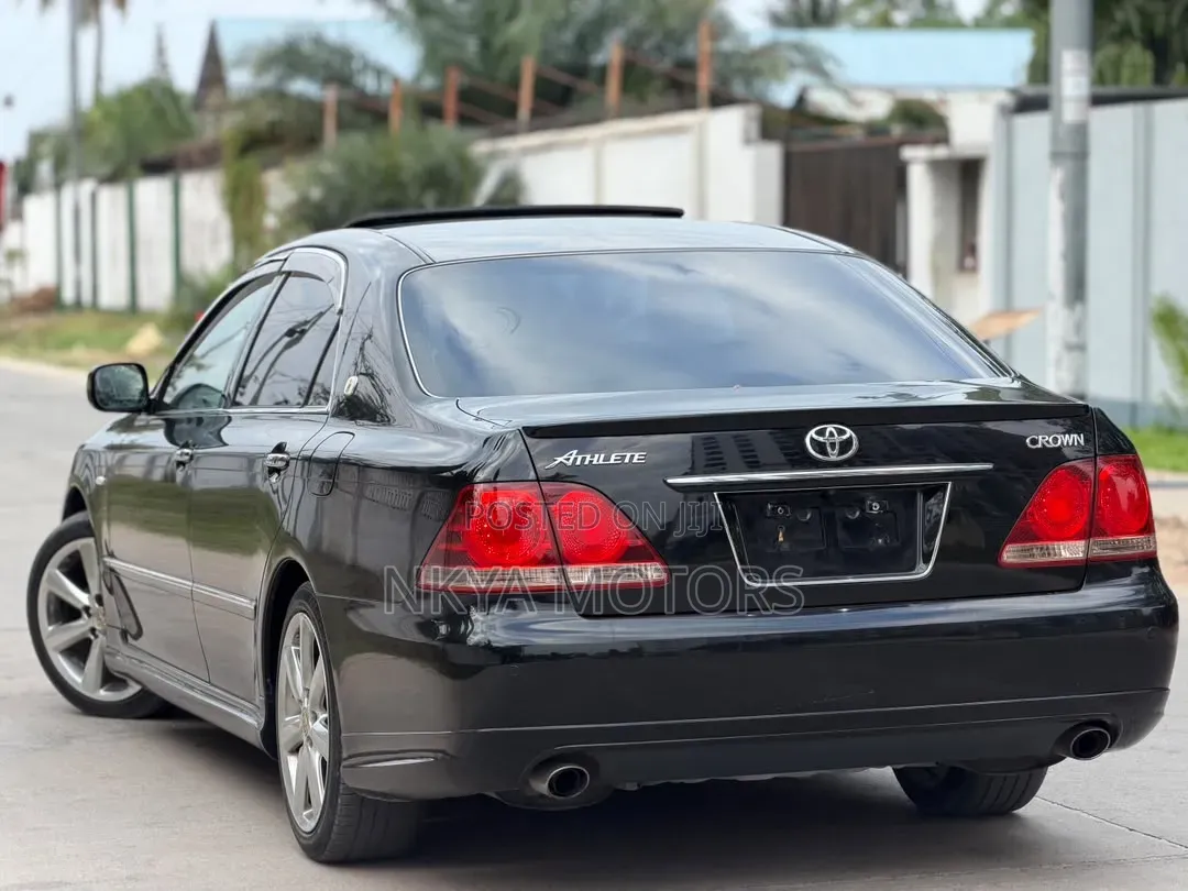 Toyota Crown 2007 Black