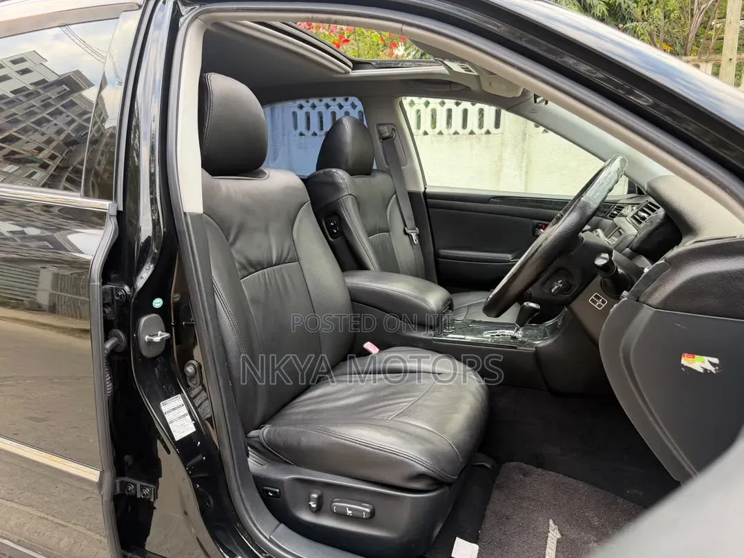 Toyota Crown 2007 Black