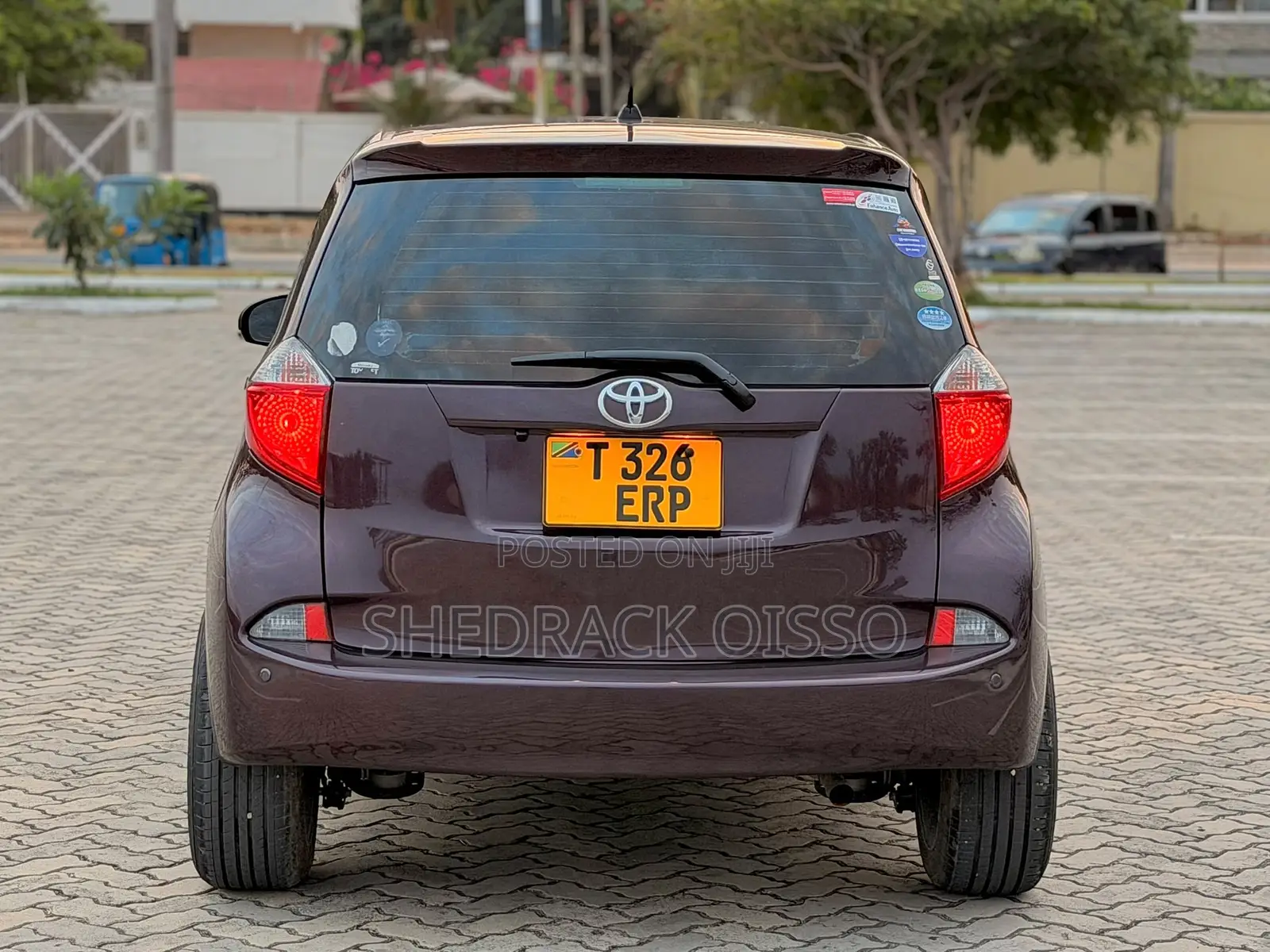 Toyota Ractis 2012 Maroon