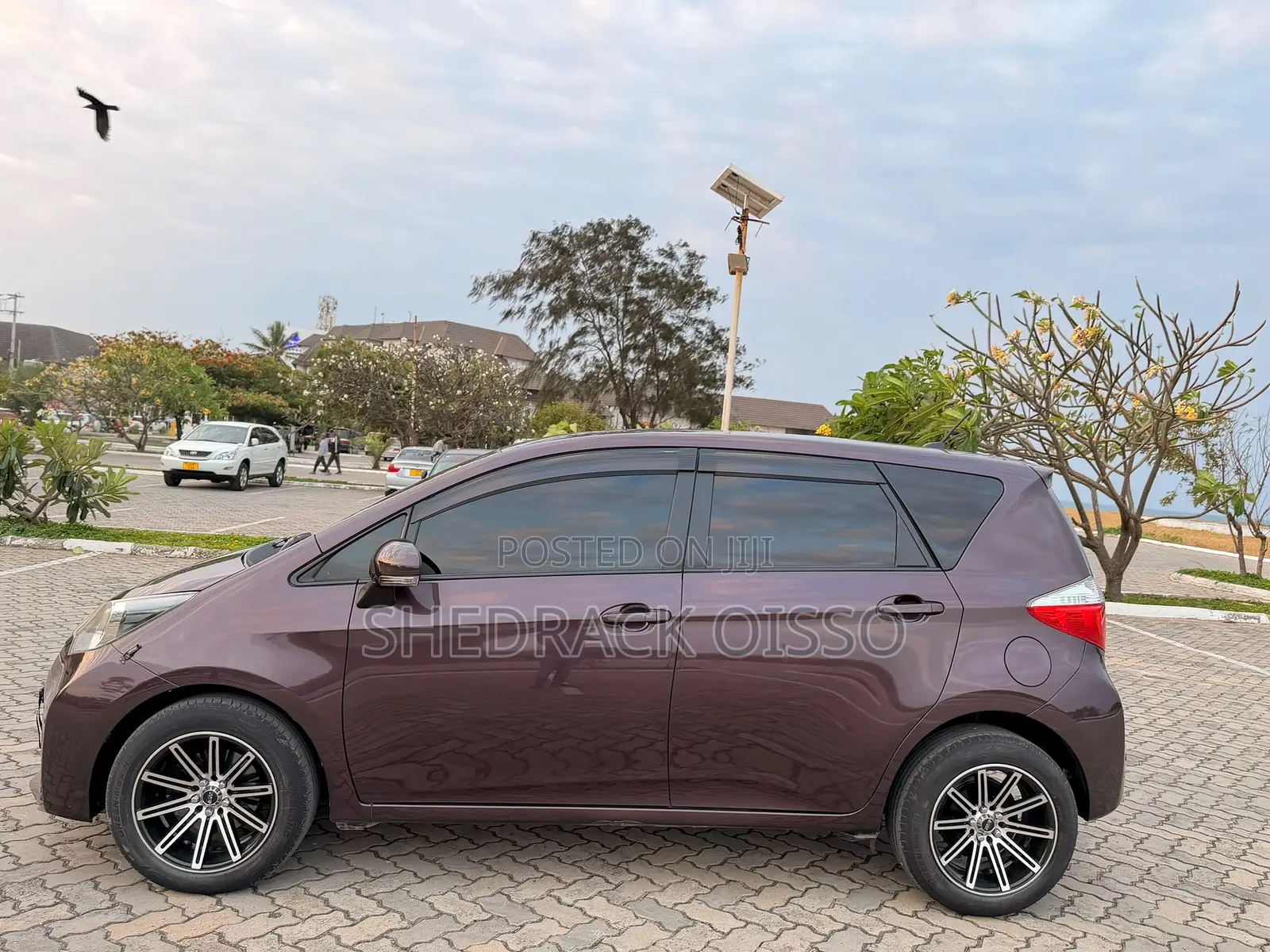 Toyota Ractis 2012 Maroon