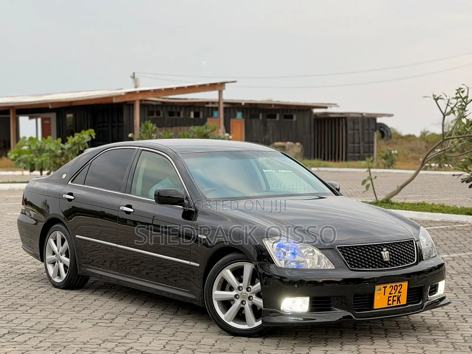 Toyota Crown 2006 Black