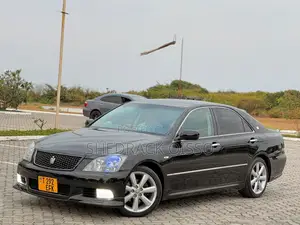 Toyota Crown 2006 Black