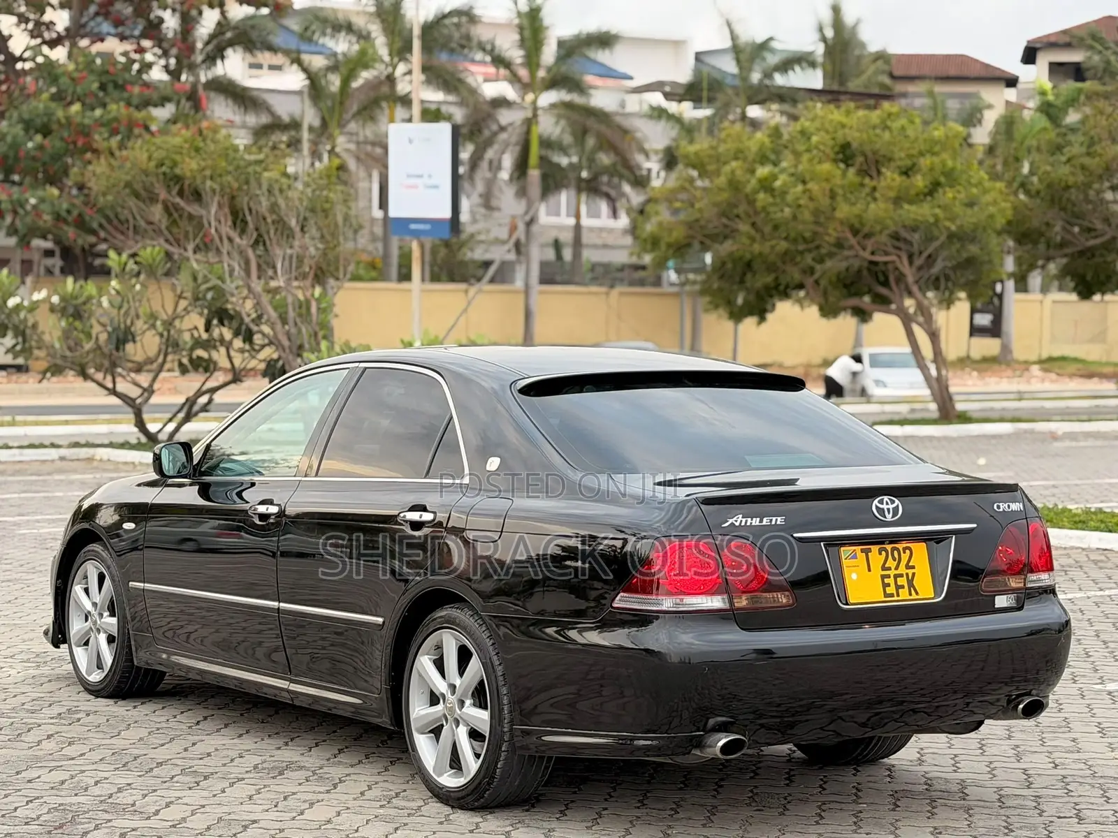 Toyota Crown 2006 Black