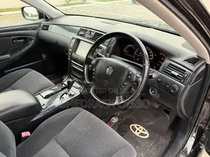 Toyota Crown 2006 Black