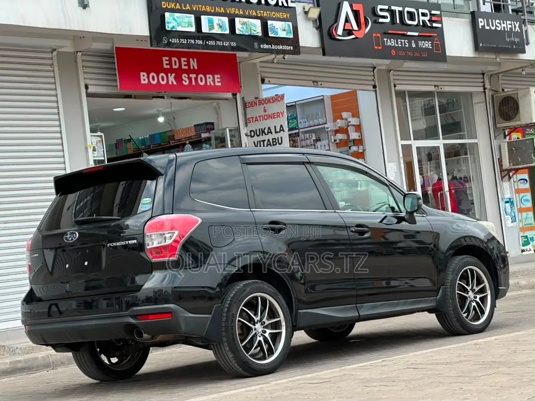 Subaru Forester 2014 Black