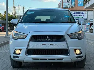 Mitsubishi RVR 2010 White