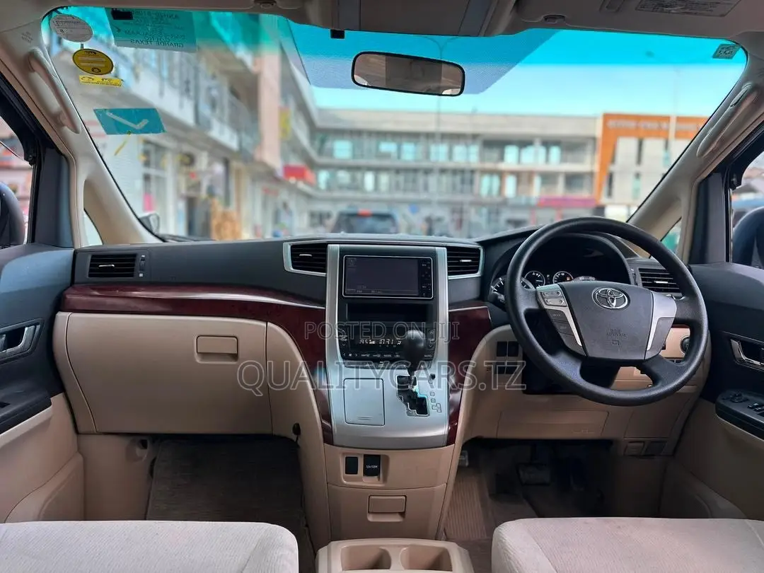 Toyota Alphard 2010 White