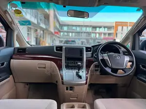 Toyota Alphard 2010 White