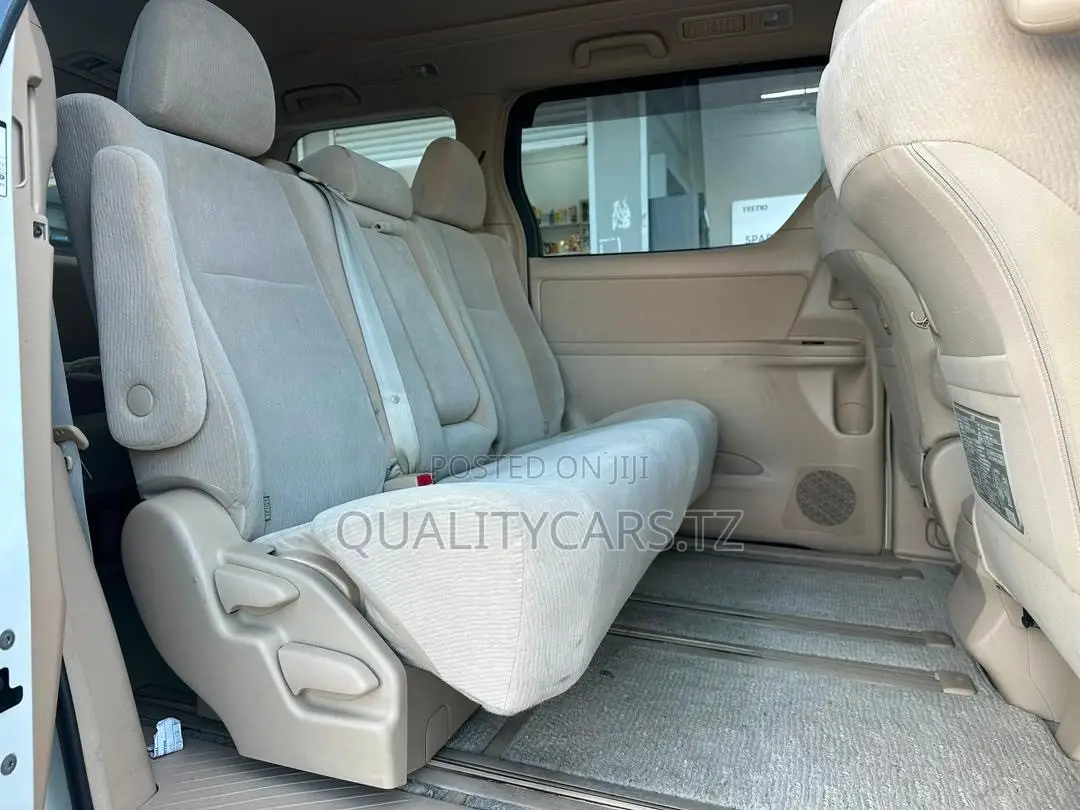 Toyota Alphard 2010 White
