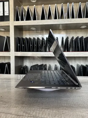 Laptop HP ZBook Studio 32GB Intel Core i9 SSD 512GB