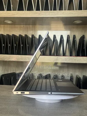 Laptop HP ZBook Studio 32GB Intel Core i9 SSD 512GB